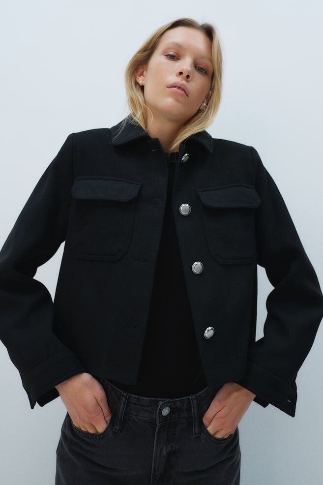 Куртка с матовой отделкой H&M, черный
Куртка с матовой отделкой H&M, черный