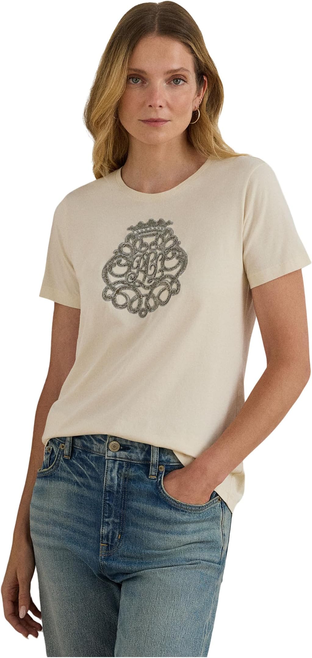 Футболка Lauren Ralph Lauren Beaded-Crest Cotton Jersey Tee, цвет Mascarpone Cream
Футболка Lauren Ralph Lauren Beaded-Crest Cotton Jersey Tee, цвет Mascarpone Cream
