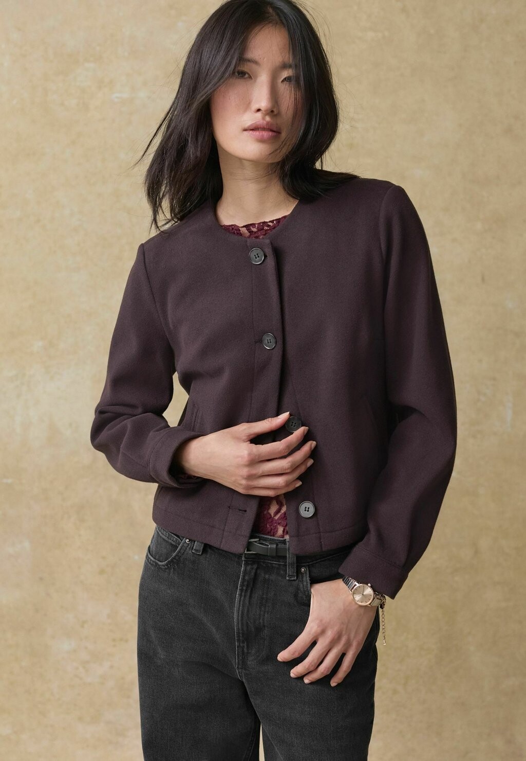 Летняя куртка COLLARLESS REGULAR FIT Next, фиолетовый
Летняя куртка COLLARLESS REGULAR FIT Next, фиолетовый