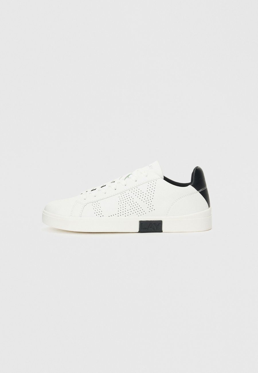 Кроссовки Replay POLYS, White/Black/White
Кроссовки Replay POLYS, White/Black/White