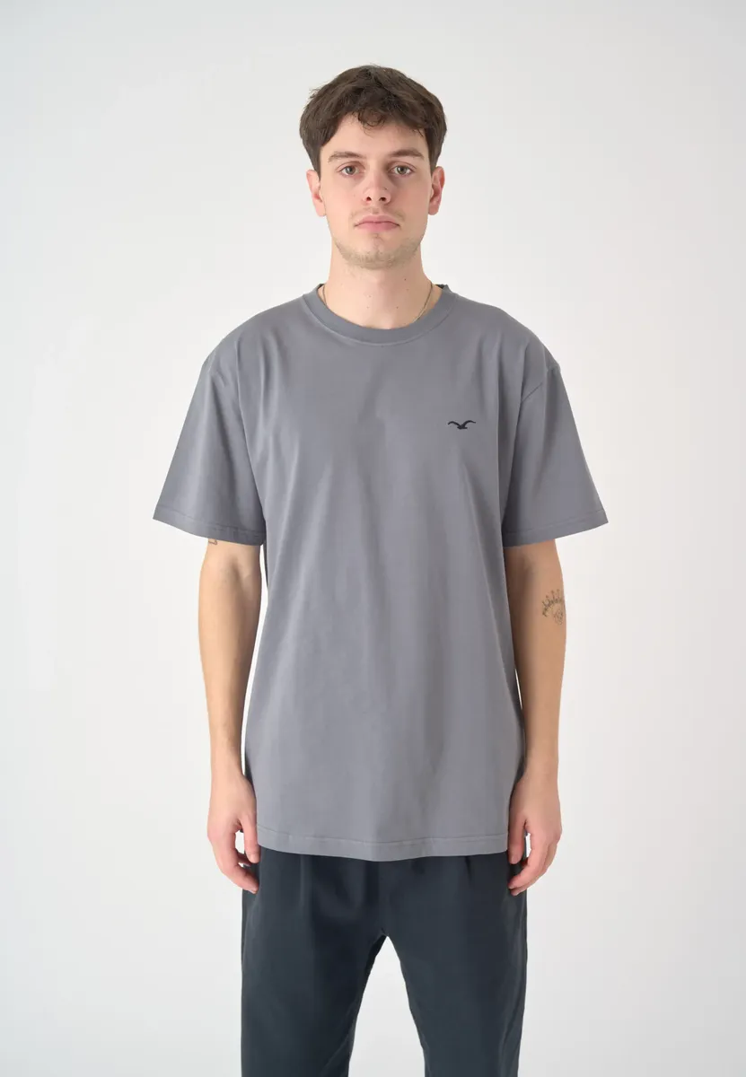 Футболка Cleptomanicx "Ligull Boxy 2", в простом дизайне, серый
Футболка Cleptomanicx "Ligull Boxy 2", в простом дизайне, серый