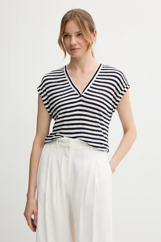 Футболка с добавлением льна United Colors Of Benetton, темно-синий
Футболка с добавлением льна United Colors Of Benetton, темно-синий