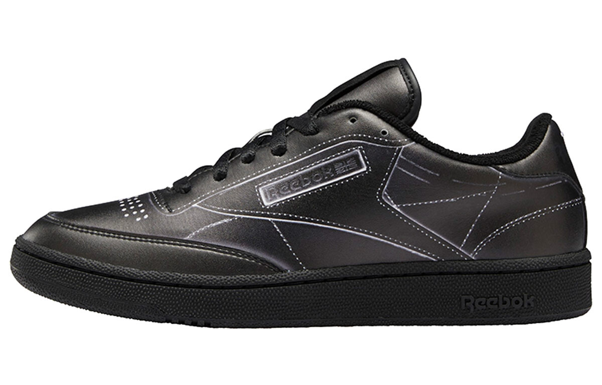 Кроссовки Reebok Club C Maison Margiela Black
Кроссовки Reebok Club C Maison Margiela Black