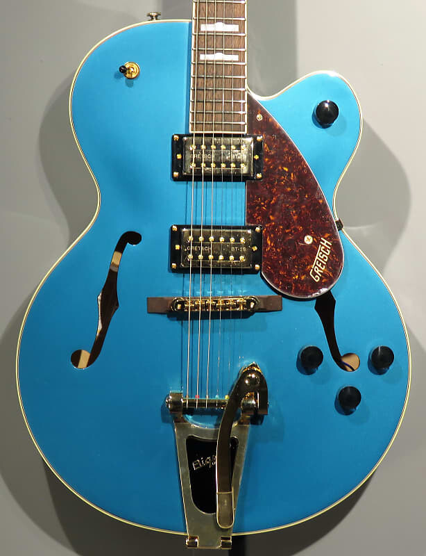 Электрогитара Gretsch G2410TG Streamliner 2022 Ocean Turquoise
Электрогитара Gretsch G2410TG Streamliner 2022 Ocean Turquoise