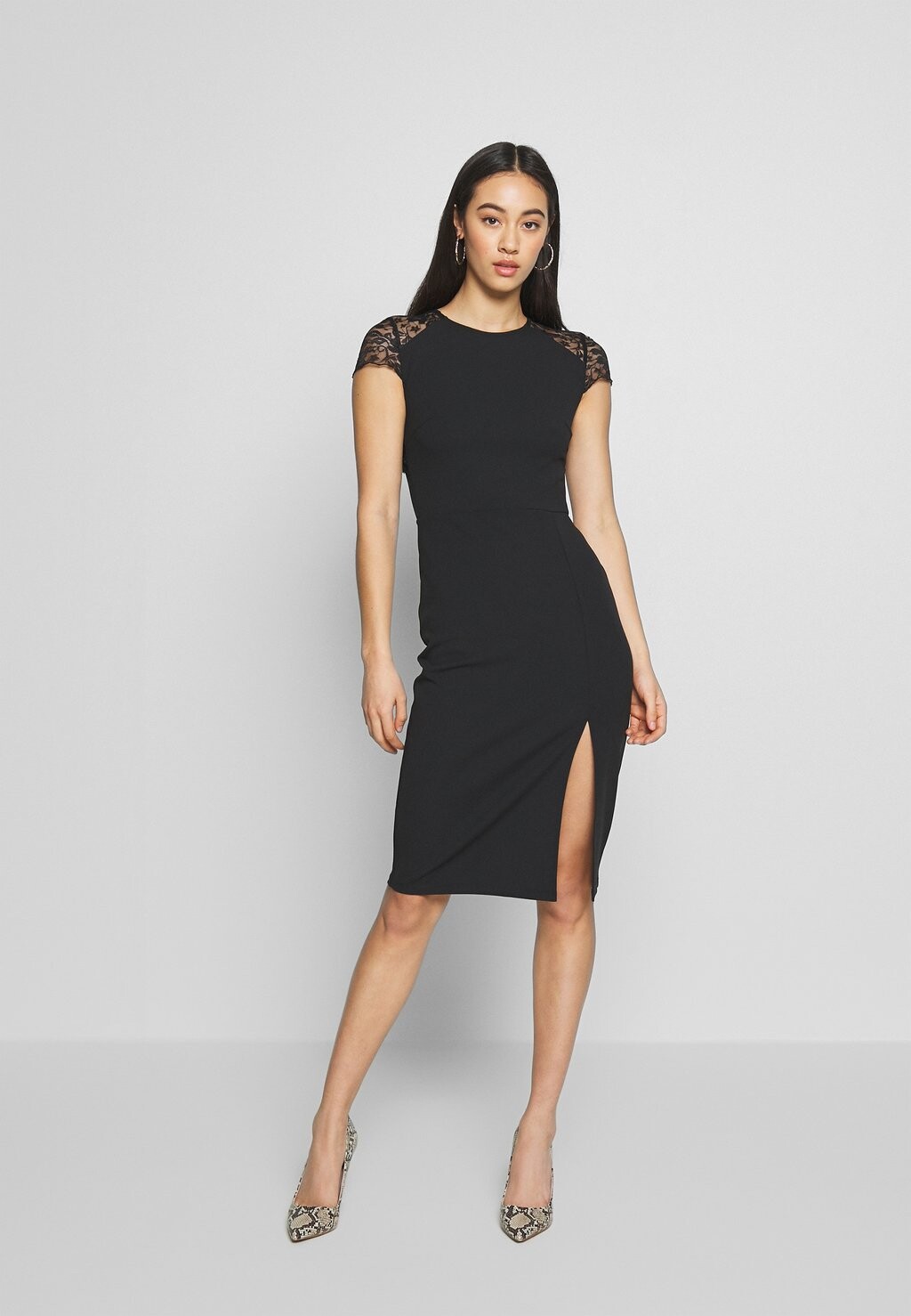 Платье-футляр Even&Odd, черный 
Платье-футляр Even&Odd, черный