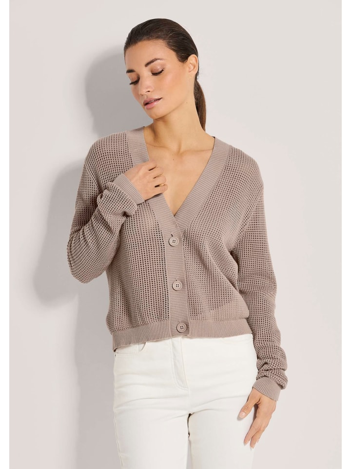 MADELEINE Короткий ажурный кардиган в берберском стиле
MADELEINE Короткий ажурный кардиган в берберском стиле