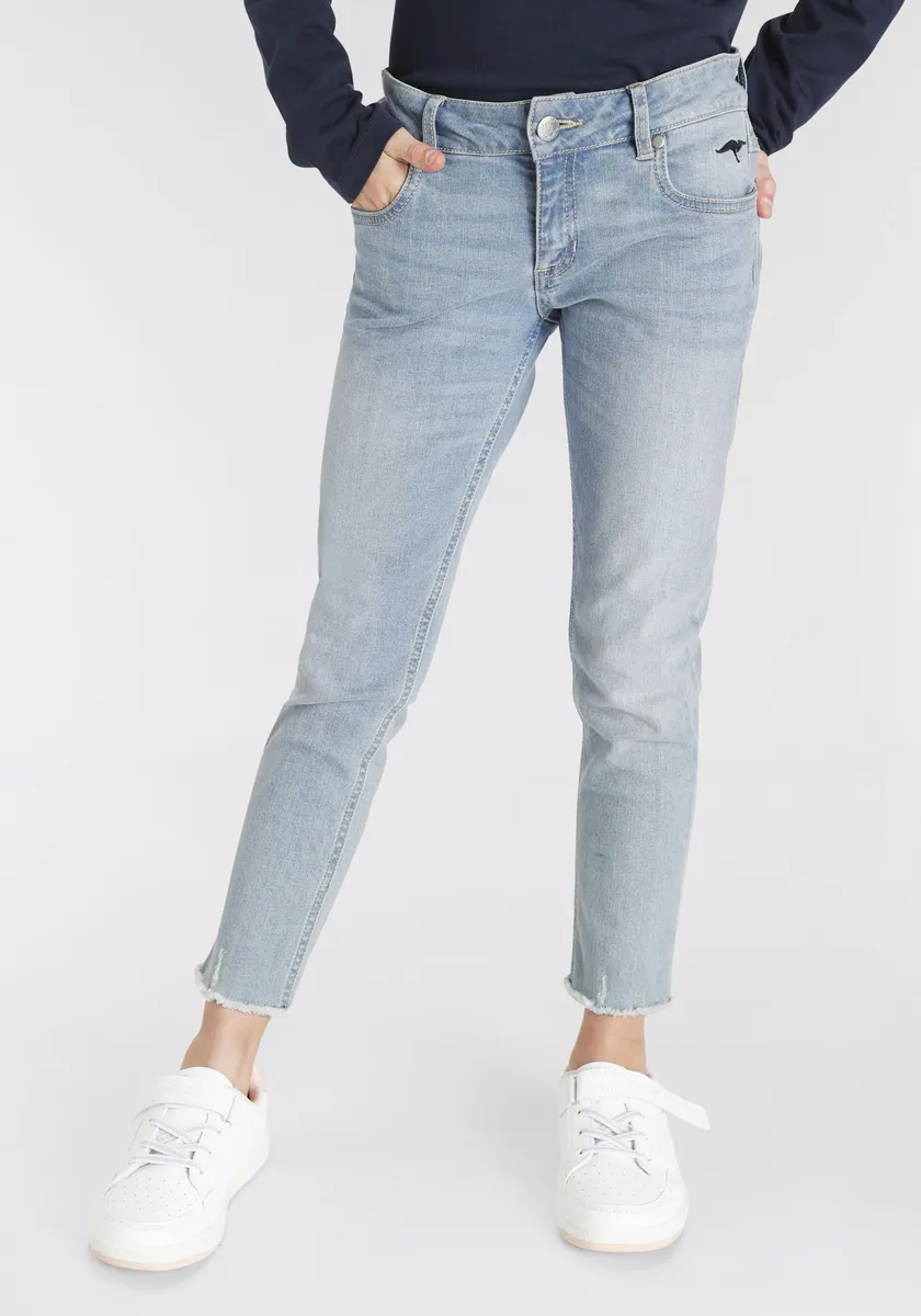 Джинсы KangaROOS 7/8 "для девочек" с разрезом по низу, джинсовый
Джинсы KangaROOS 7/8 "для девочек" с разрезом по низу, джинсовый