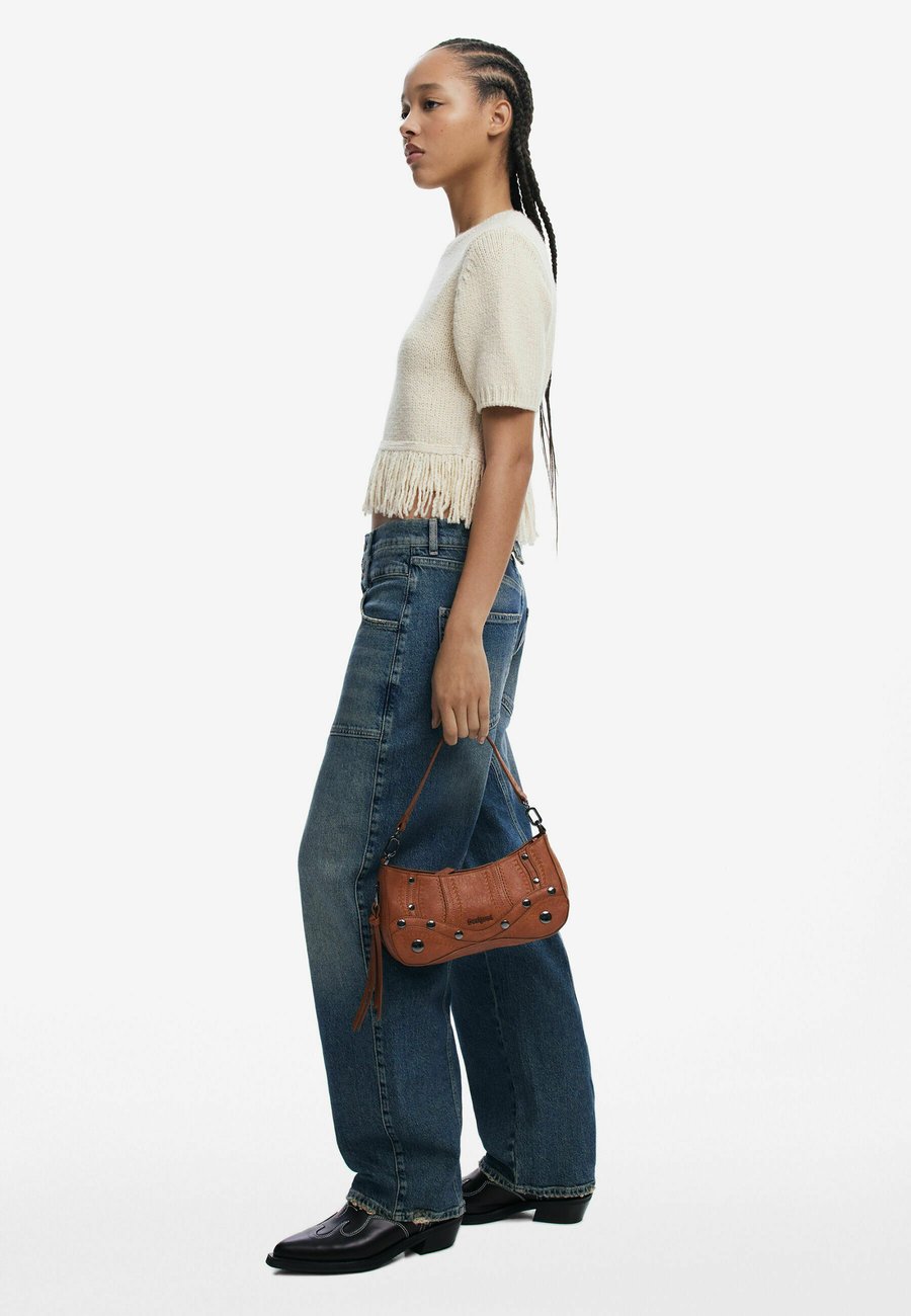 Сумка Desigual SMALL EMBROIDERED, Brown
Сумка Desigual SMALL EMBROIDERED, Brown