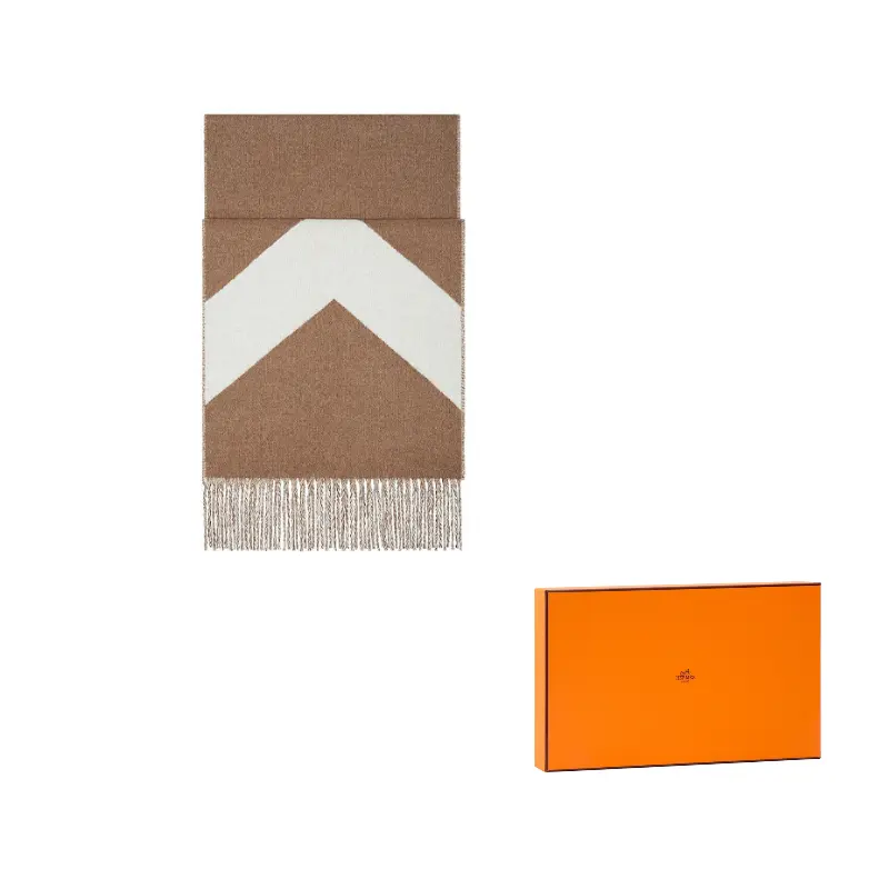 HERMES Вязаный шарф унисекс, Beige
HERMES Вязаный шарф унисекс, Beige