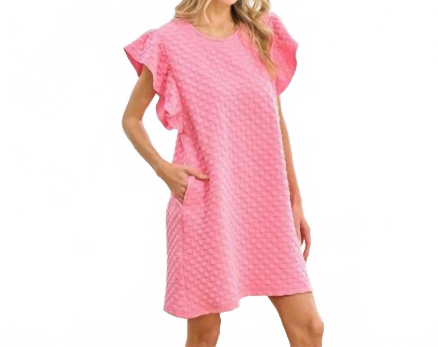 Кукла мини-платье с оборками на рукавах в розовом Lovely Melody
Кукла мини-платье с оборками на рукавах в розовом Lovely Melody