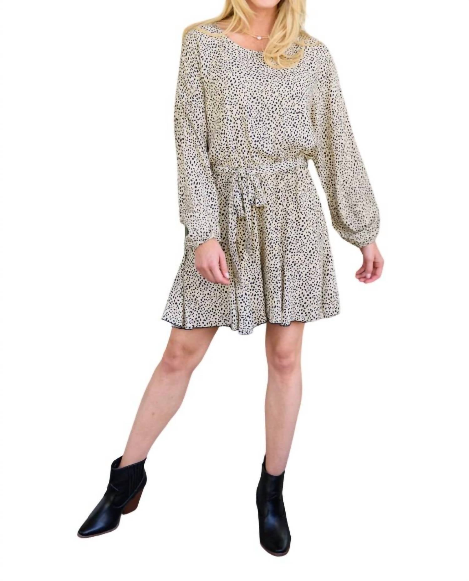 Days Go By Пятнистый комбинезон с анималистичным принтом Haptics, цвет animal print
Days Go By Пятнистый комбинезон с анималистичным принтом Haptics, цвет animal print