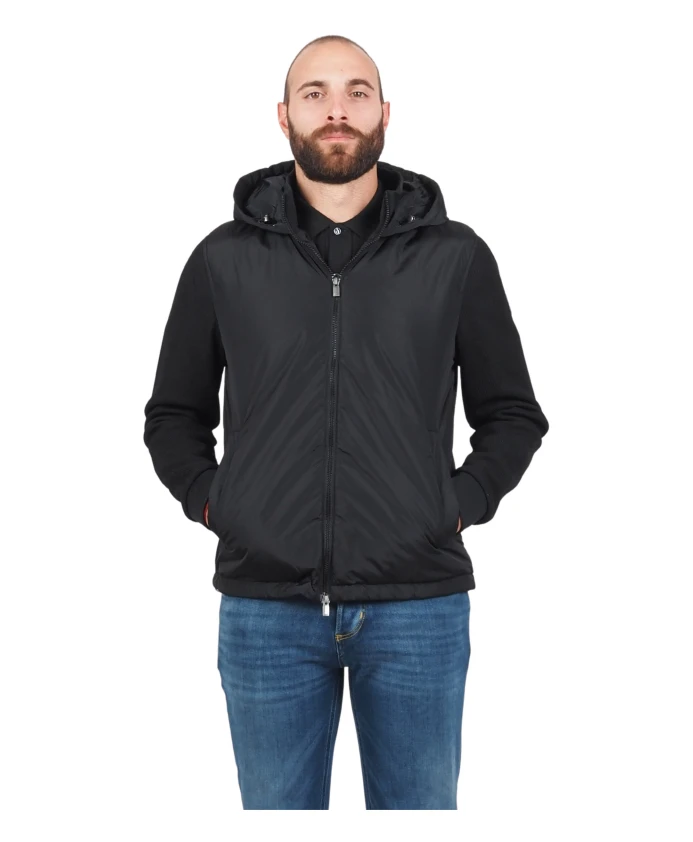 Черная весенняя куртка с капюшоном из эко-пухового материала Ciesse Piumini, черный
Черная весенняя куртка с капюшоном из эко-пухового материала Ciesse Piumini, черный