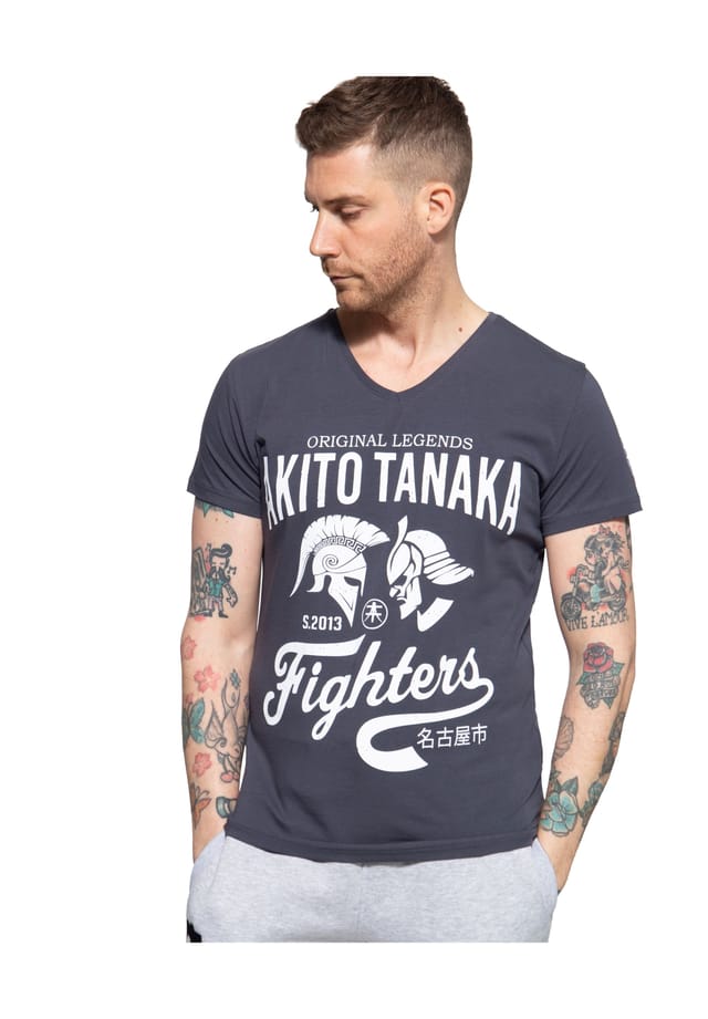 Футболка с крутым контрастным принтом бойцов-гладиаторов Akito Tanaka, серый
Футболка с крутым контрастным принтом бойцов-гладиаторов Akito Tanaka, серый