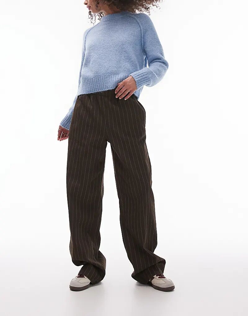 Натягивающиеся прямые брюки в полоску шоколадного цвета Topshop
Натягивающиеся прямые брюки в полоску шоколадного цвета Topshop