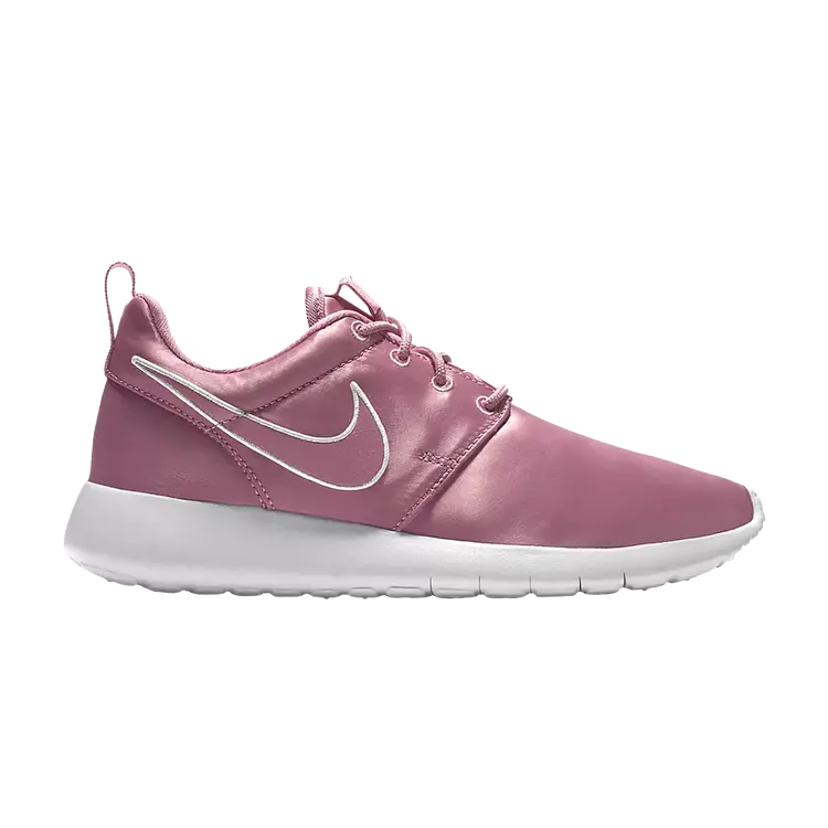 Кроссовки Nike Roshe One GS 'Elemental Pink', розовый
Кроссовки Nike Roshe One GS 'Elemental Pink', розовый