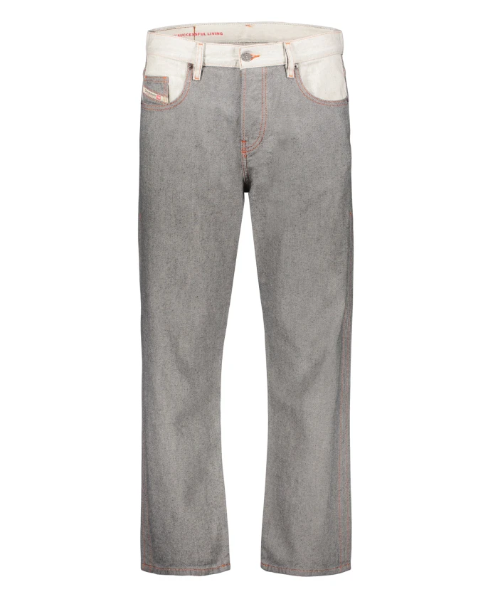 Прямые джинсы с пятью карманами Diesel, серый
Прямые джинсы с пятью карманами Diesel, серый