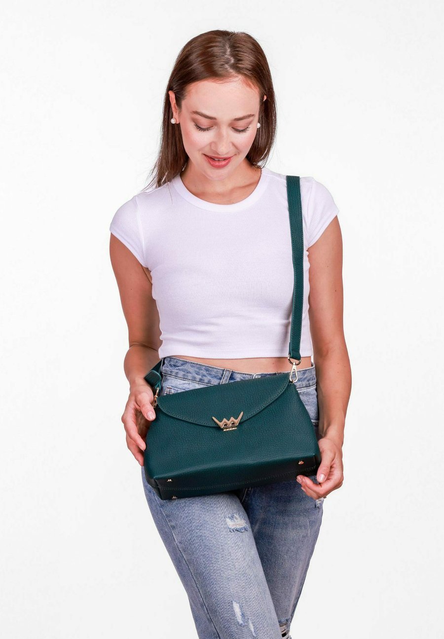 Сумка кросс-боди VUCH LEERA, Green
Сумка кросс-боди VUCH LEERA, Green