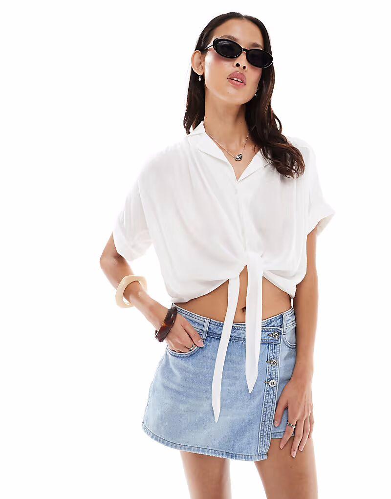 Мини-юбка-шорты ONLY светло-голубого цвета
Мини-юбка-шорты ONLY светло-голубого цвета