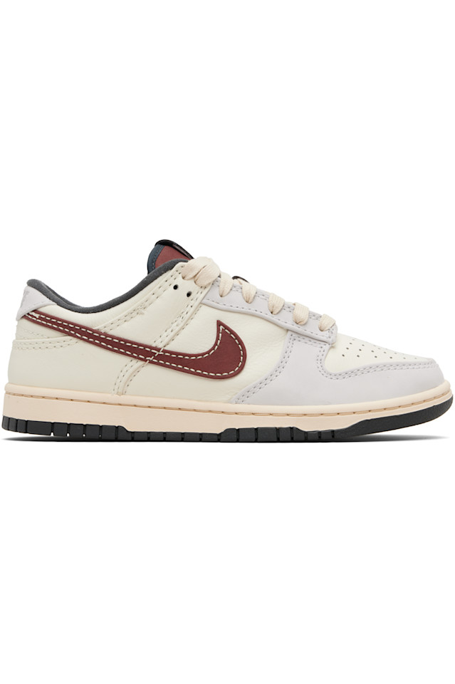 Nike Кроссовки Dunk Low цвета Off-White и серого
Nike Кроссовки Dunk Low цвета Off-White и серого