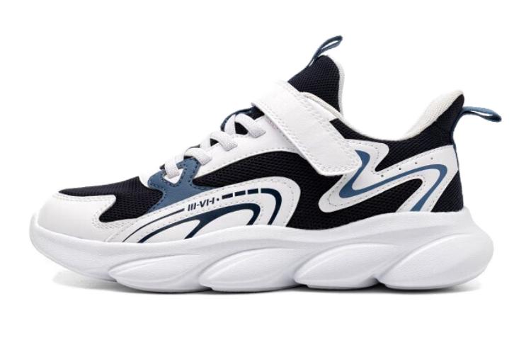 Износостойкие и легкие низкие детские кроссовки для бега 361°KIDS, черный/белый
Износостойкие и легкие низкие детские кроссовки для бега 361°KIDS, черный/белый