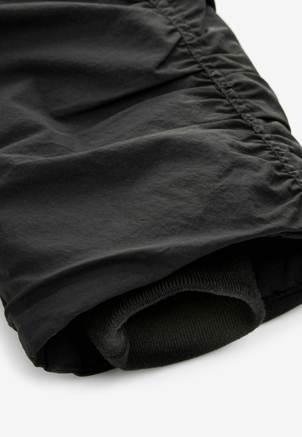 Зимняя куртка SHOWER RESISTANT ROUCHED SLEEVE, REGULAR FIT Next, черный
Зимняя куртка SHOWER RESISTANT ROUCHED SLEEVE, REGULAR FIT Next, черный