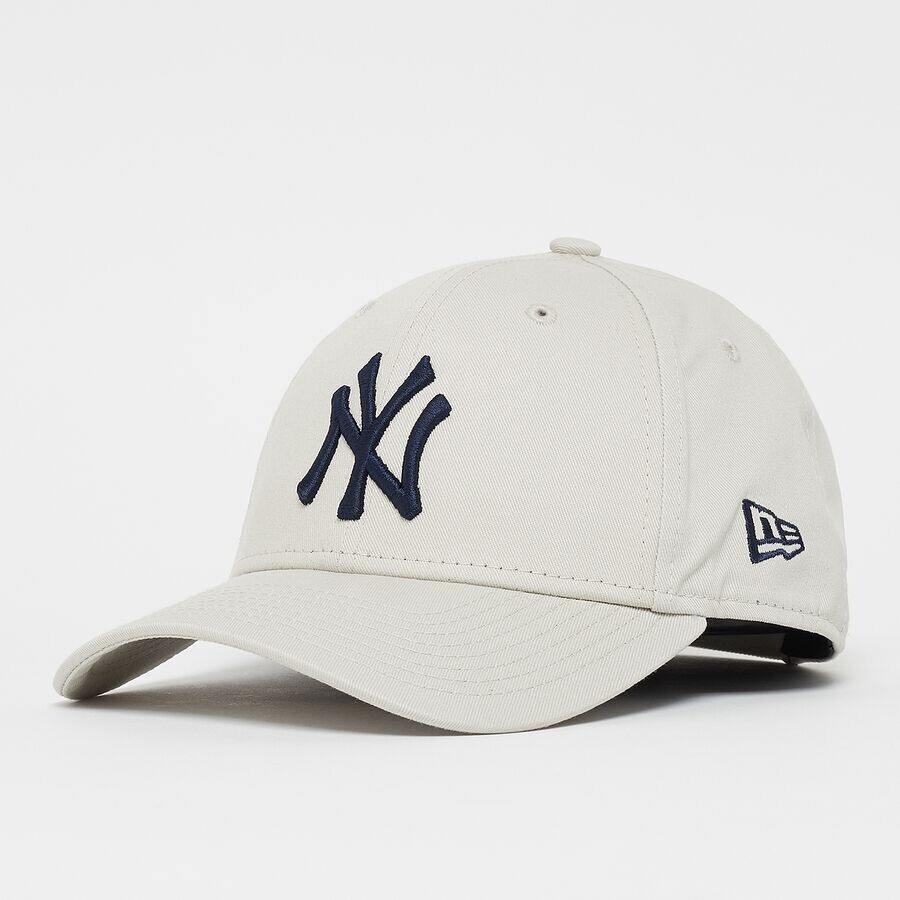 Бейсболка 9Forty MLB New York Yankees Essential New Era, цвет stn
Бейсболка 9Forty MLB New York Yankees Essential New Era, цвет stn