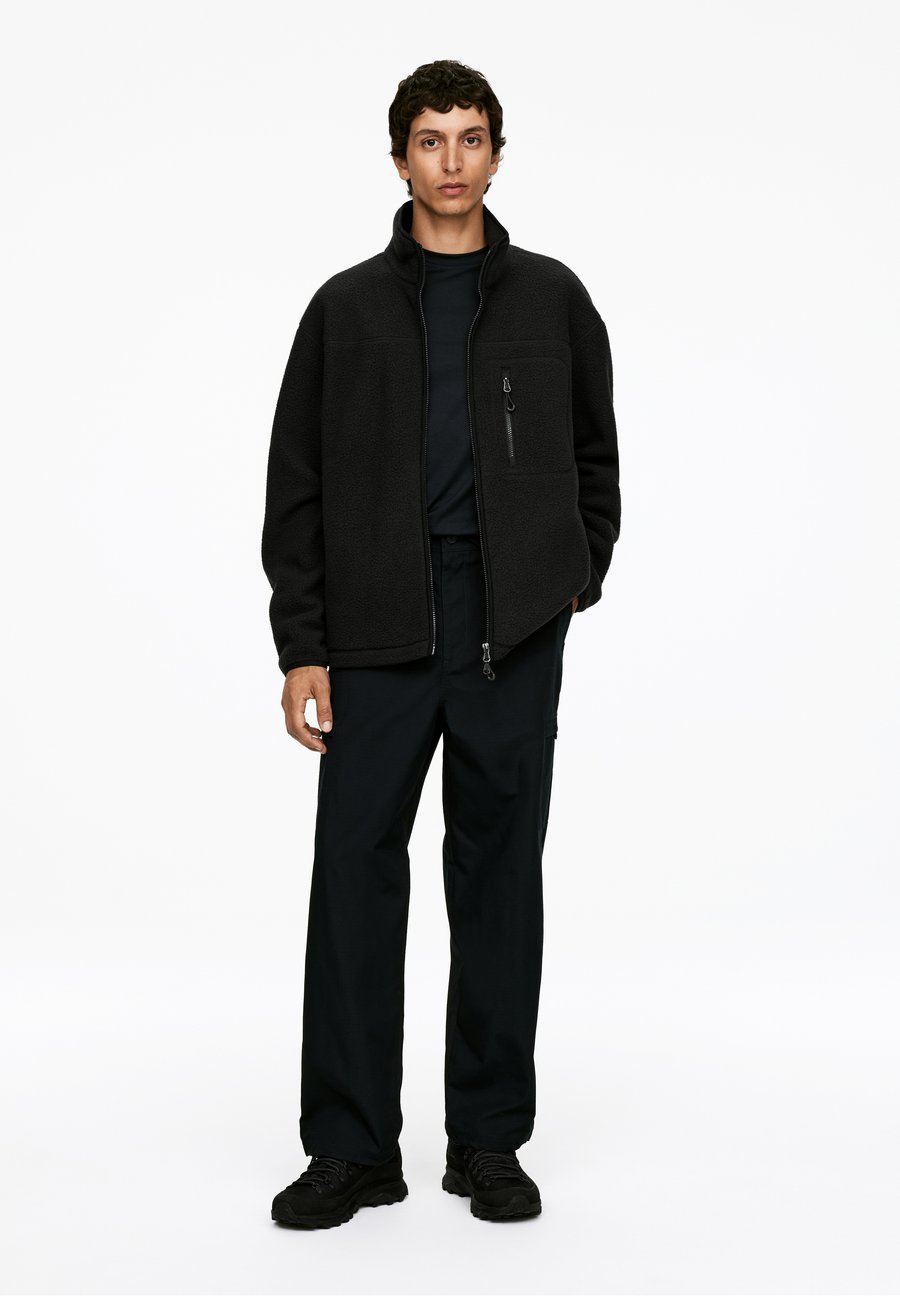 Флисовая куртка ARKET Fleece jacket, Dark Blue
Флисовая куртка ARKET Fleece jacket, Dark Blue