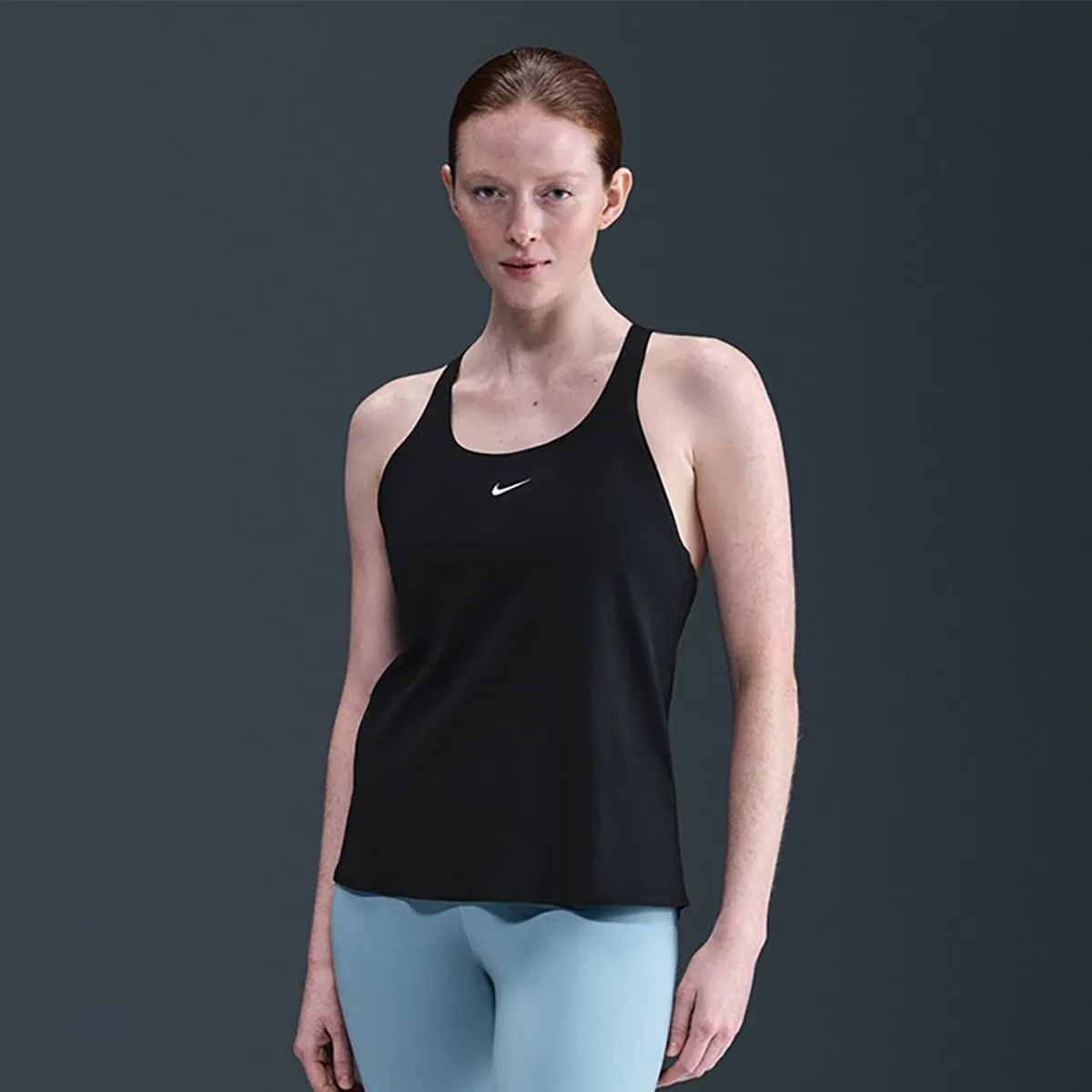 Женская футболка Pro Nike, черный
Женская футболка Pro Nike, черный