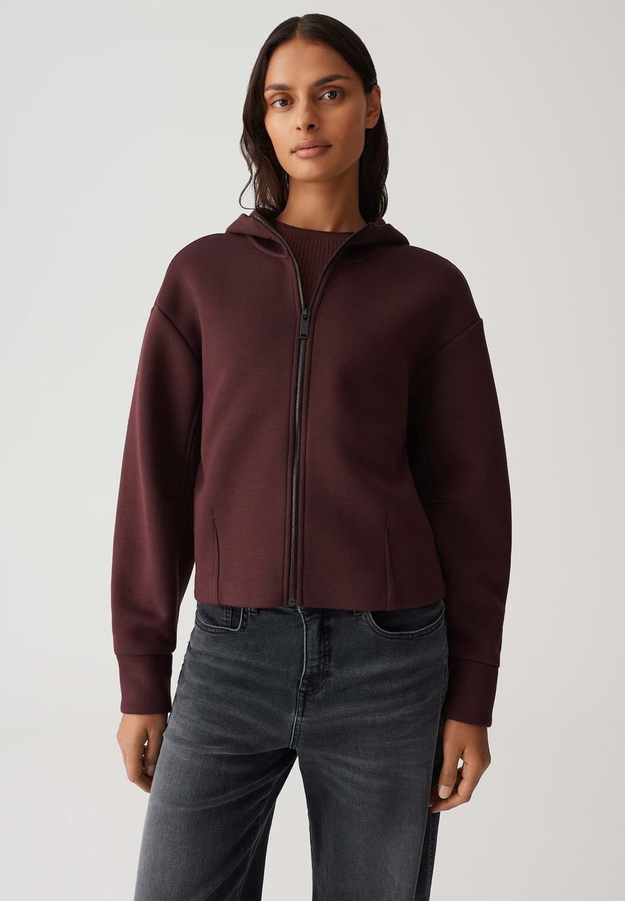 Толстовка OPUS REGULAR FIT, Dark Grape/Brown
Толстовка OPUS REGULAR FIT, Dark Grape/Brown