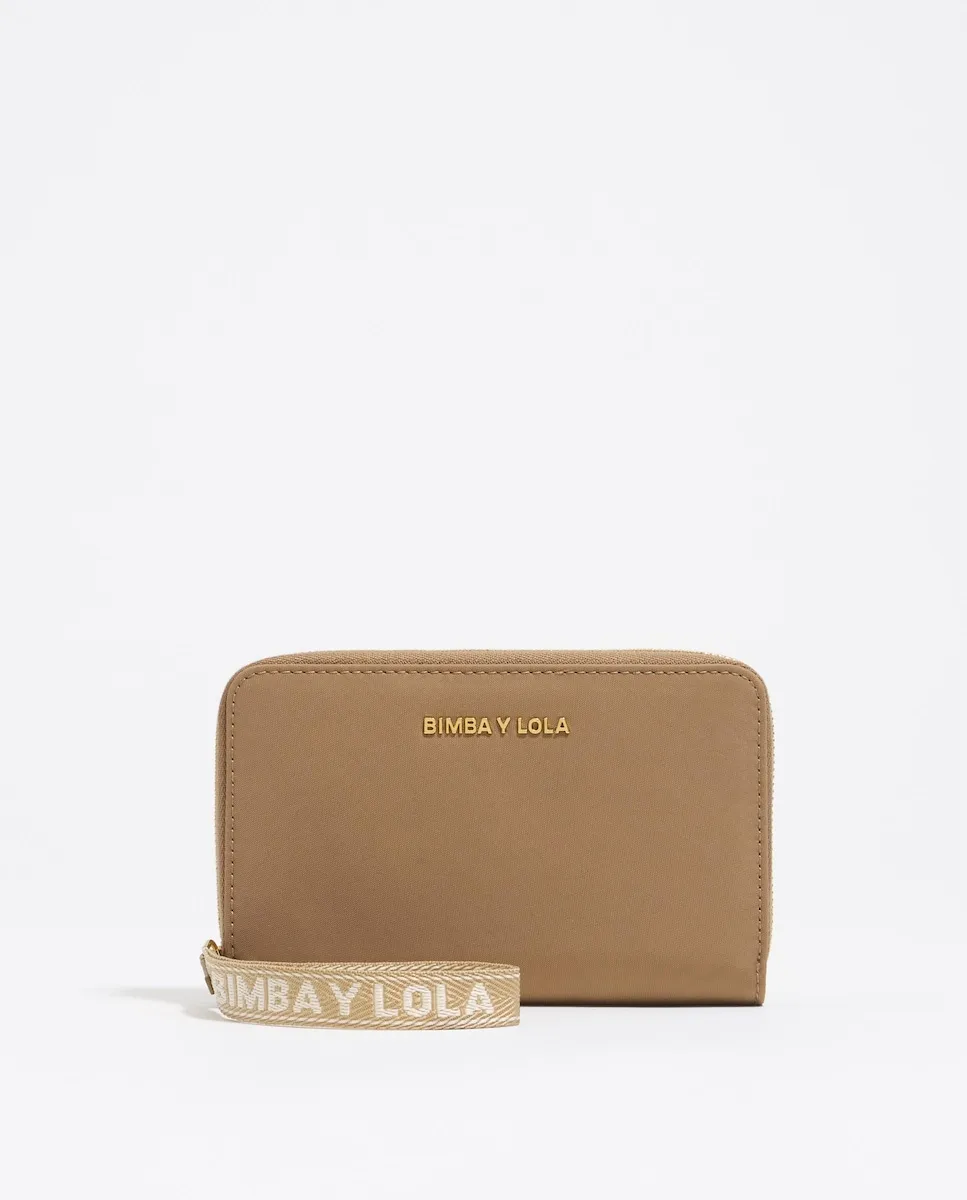 Женская сумка из нейлона с молнией Bimba Y Lola, коричневый
Женская сумка из нейлона с молнией Bimba Y Lola, коричневый