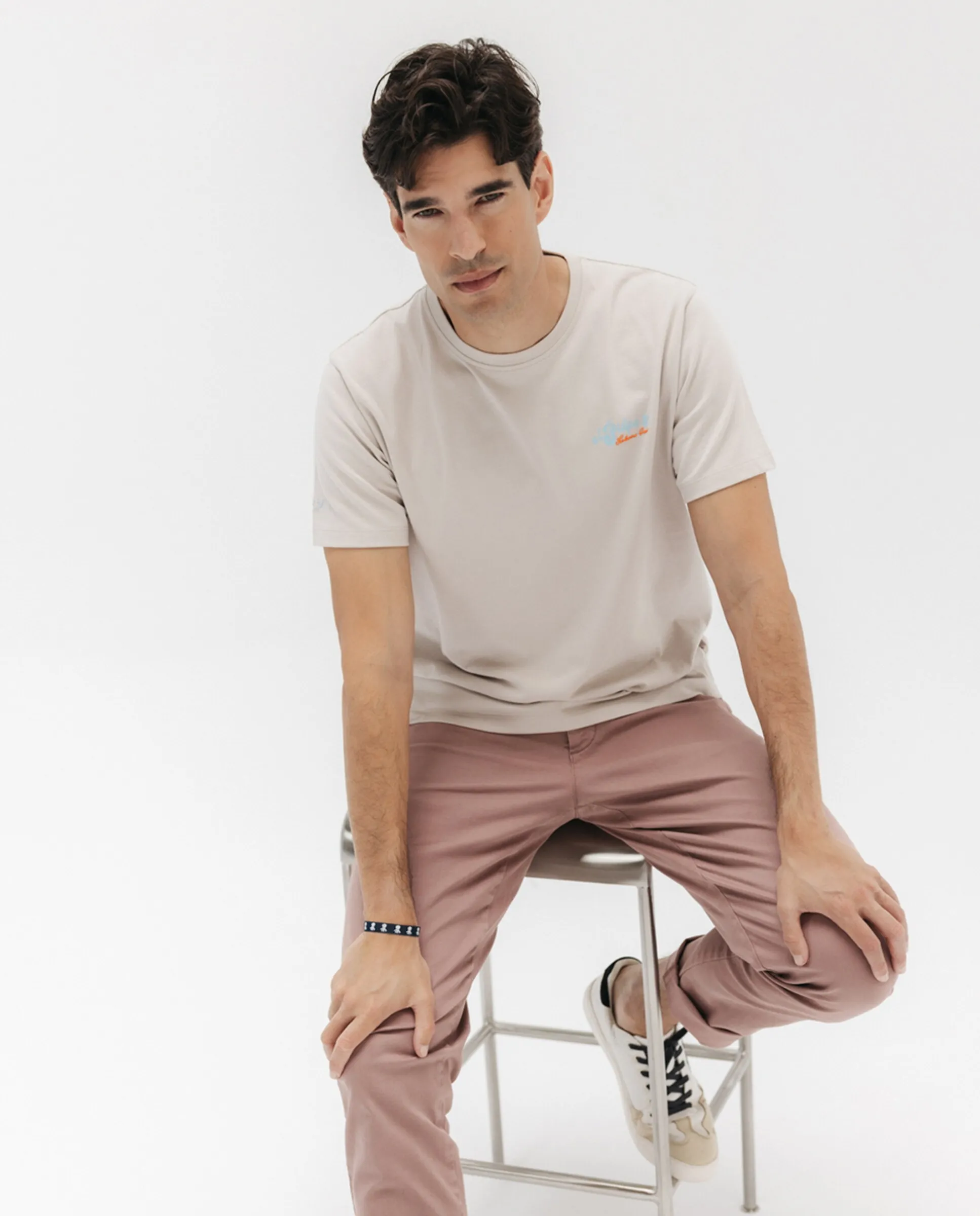 Мужская футболка с коротким рукавом и принтом на спине El Pulpo, песочный
Мужская футболка с коротким рукавом и принтом на спине El Pulpo, песочный