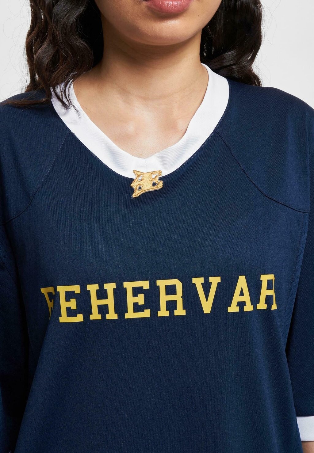 Футболка с принтом EUROPEAN LEAGUE OF FOOTBALL FEHERVAR ENTHRONERS AUTHENTIC GAME DEF, темно-синий
Футболка с принтом EUROPEAN LEAGUE OF FOOTBALL FEHERVAR ENTHRONERS AUTHENTIC GAME DEF, темно-синий