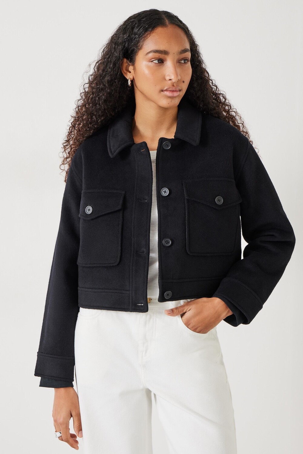 Шерстяная куртка Taylah Hush, черный
Шерстяная куртка Taylah Hush, черный