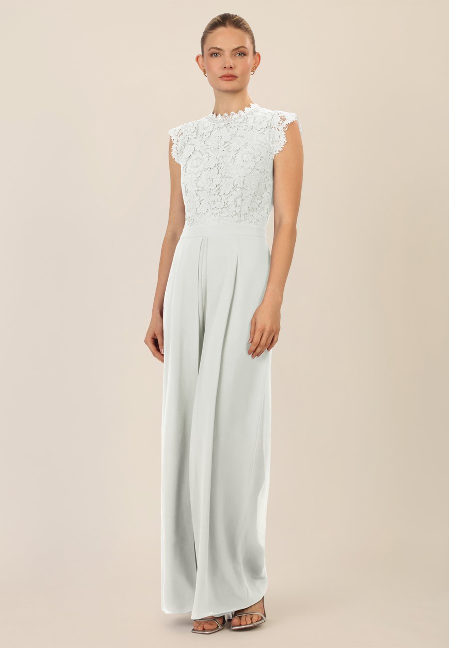 Комбинезон Apart Jumpsuit, Creme/White
Комбинезон Apart Jumpsuit, Creme/White