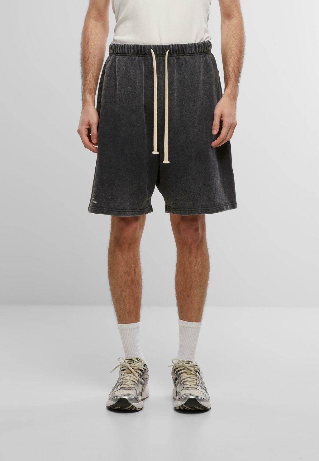 Шорты OVERSIZED Another Cotton Lab, черный 
Шорты OVERSIZED Another Cotton Lab, черный