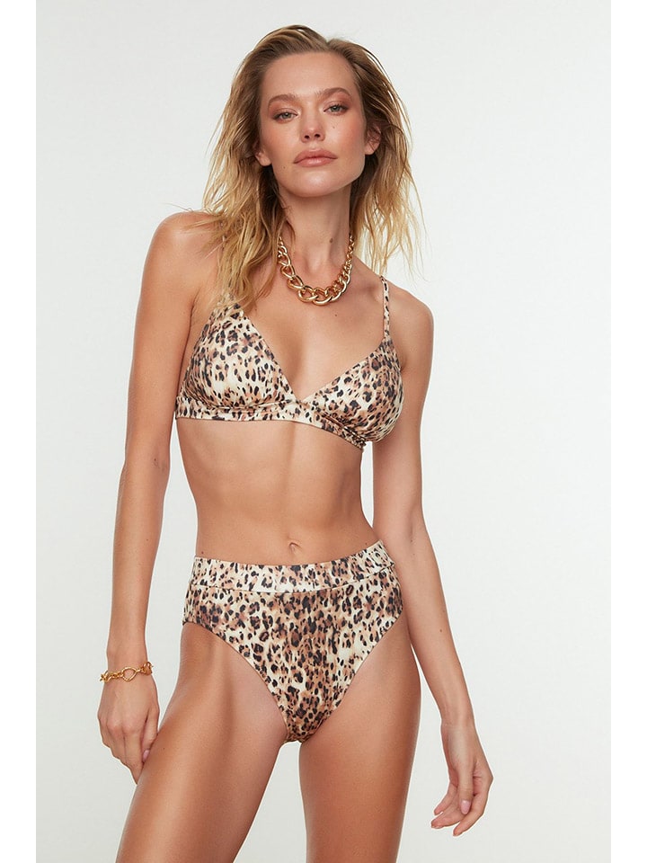 Комплект бикини trendyol
Комплект бикини trendyol