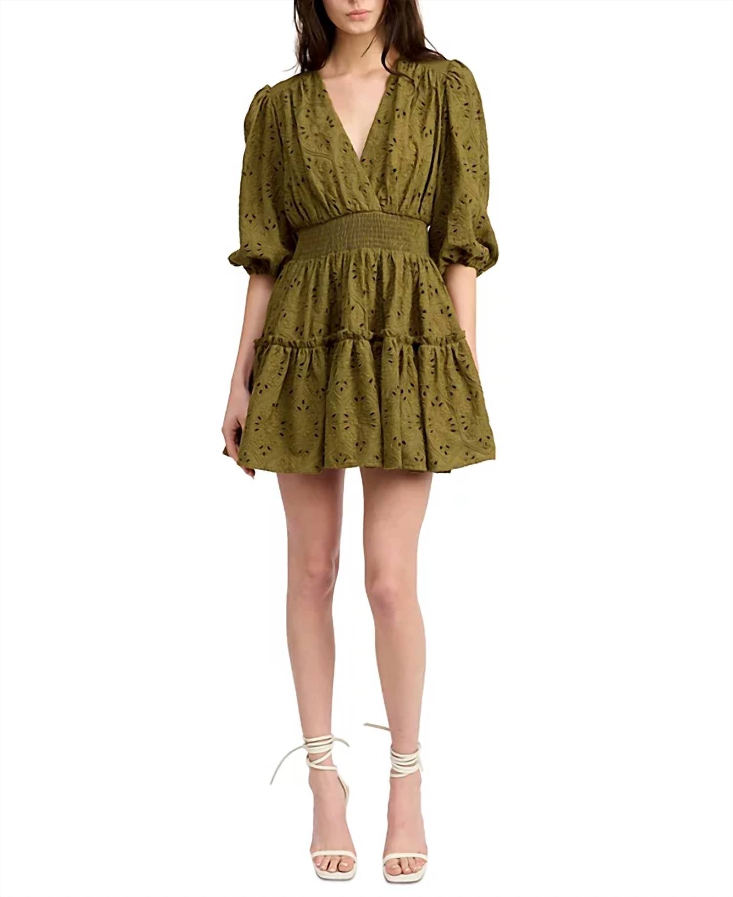 Платье-мини Lennox в цвете «Базилик» En Saison, цвет basil
Платье-мини Lennox в цвете «Базилик» En Saison, цвет basil