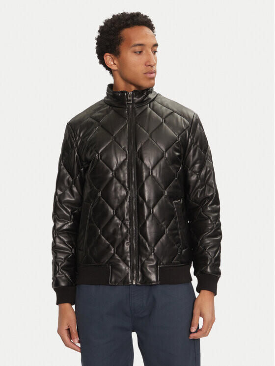 Куртка из искусственной кожи, стандартного кроя Guess, черный
Куртка из искусственной кожи, стандартного кроя Guess, черный