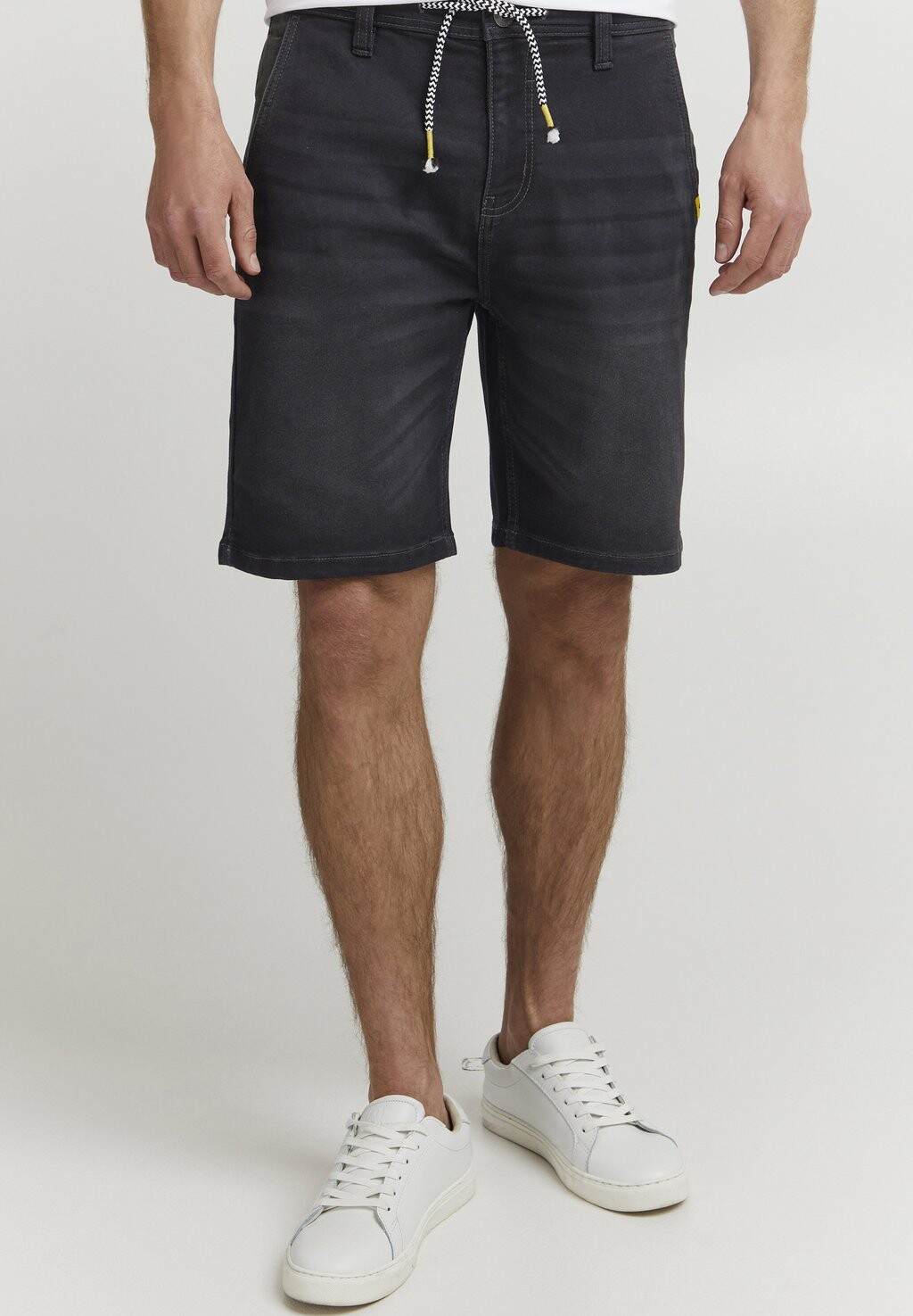 Джинсовые шорты IDGODO INDICODE JEANS, черный
Джинсовые шорты IDGODO INDICODE JEANS, черный