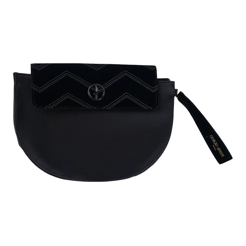 GIORGIO ARMANI Amani Black Semicircle косметичка Portable
GIORGIO ARMANI Amani Black Semicircle косметичка Portable