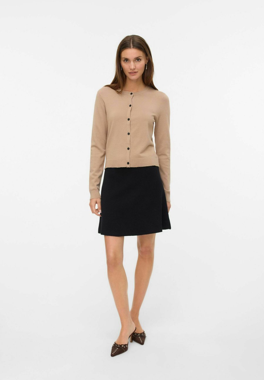 Кардиган Vero Moda Cardigan, Silver Mink/Mottled Beige
Кардиган Vero Moda Cardigan, Silver Mink/Mottled Beige