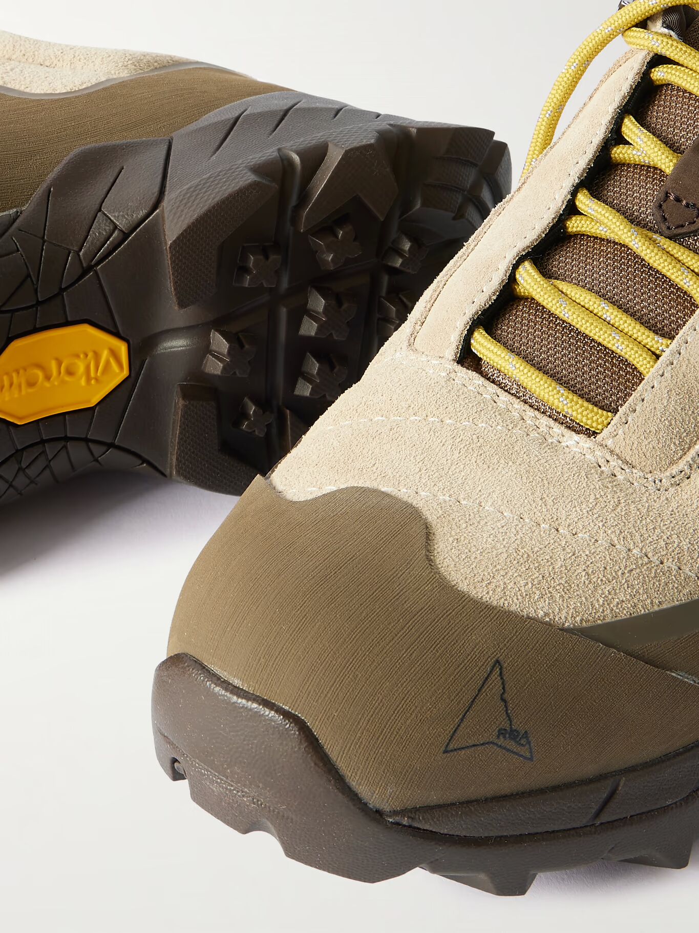 Кроссовки для походов Katharina из резины и замши ROA, песочный
Кроссовки для походов Katharina из резины и замши ROA, песочный