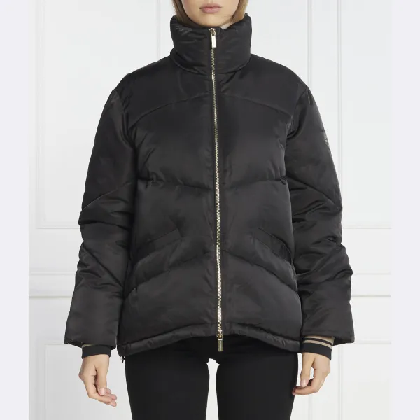 Блузон стандартного кроя Armani Exchange, черный
Блузон стандартного кроя Armani Exchange, черный