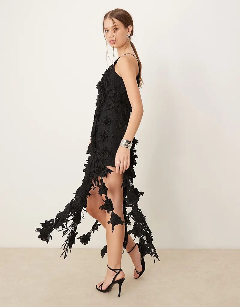 Асимметричное мини-платье с 3D-цветочной вышивкой черного цвета ASOS DESIGN
Асимметричное мини-платье с 3D-цветочной вышивкой черного цвета ASOS DESIGN