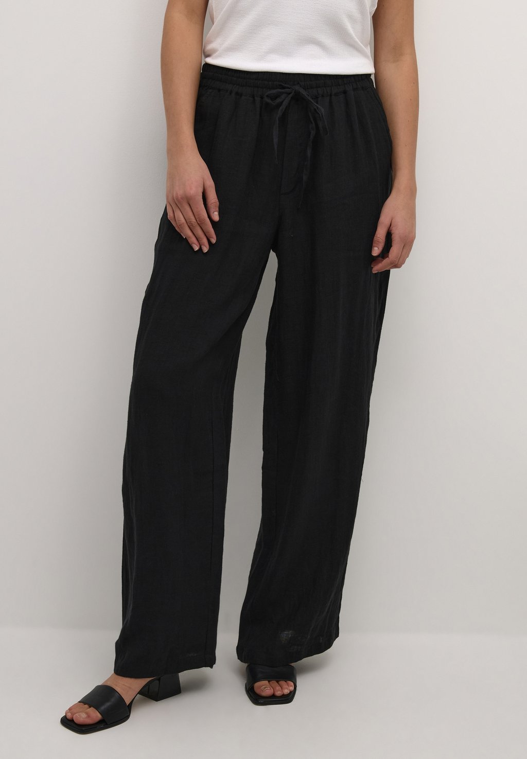 Брюки CRBELLIS Cream, черный
Брюки CRBELLIS Cream, черный