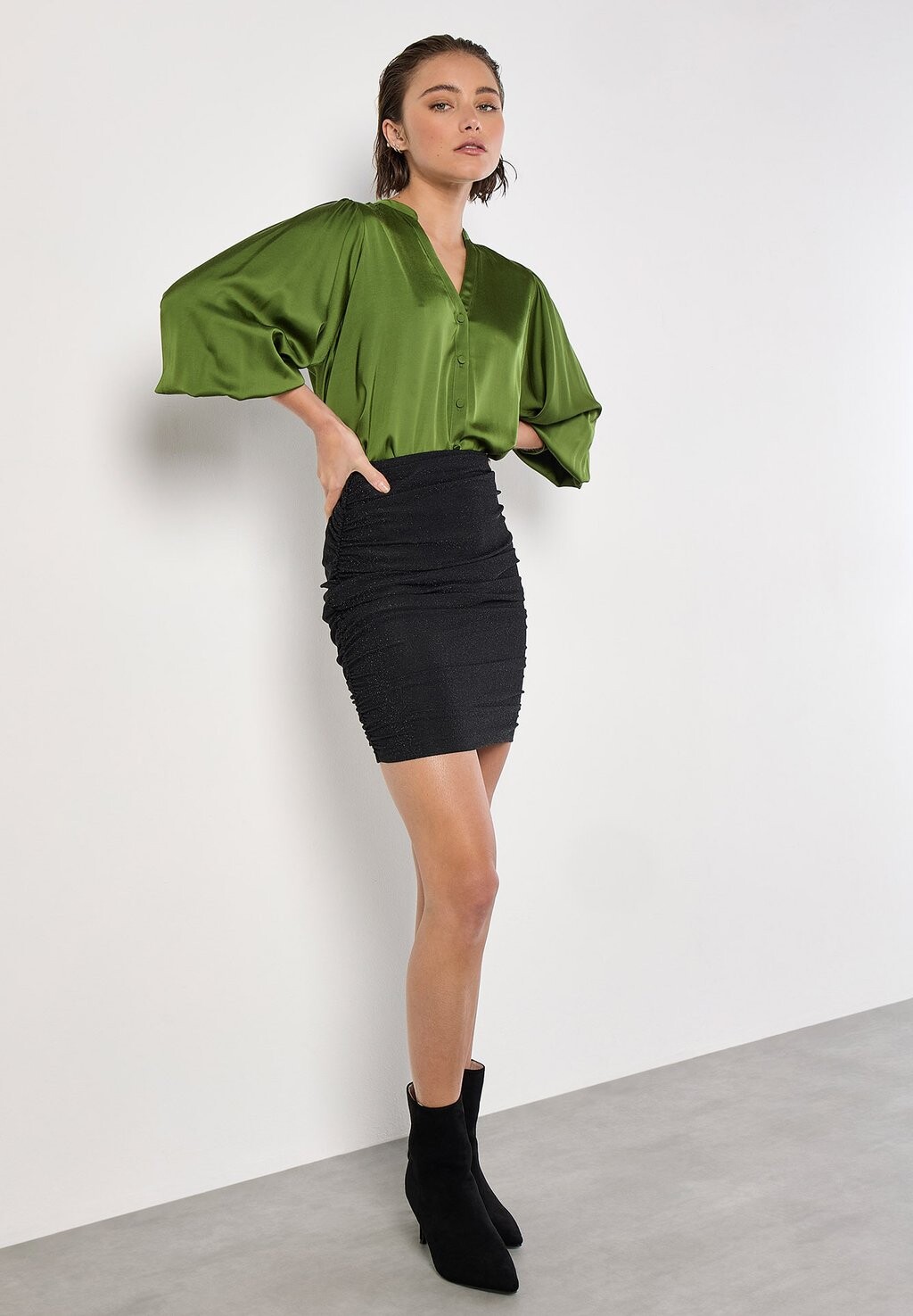 Мини-юбка Apricot, черный
Мини-юбка Apricot, черный