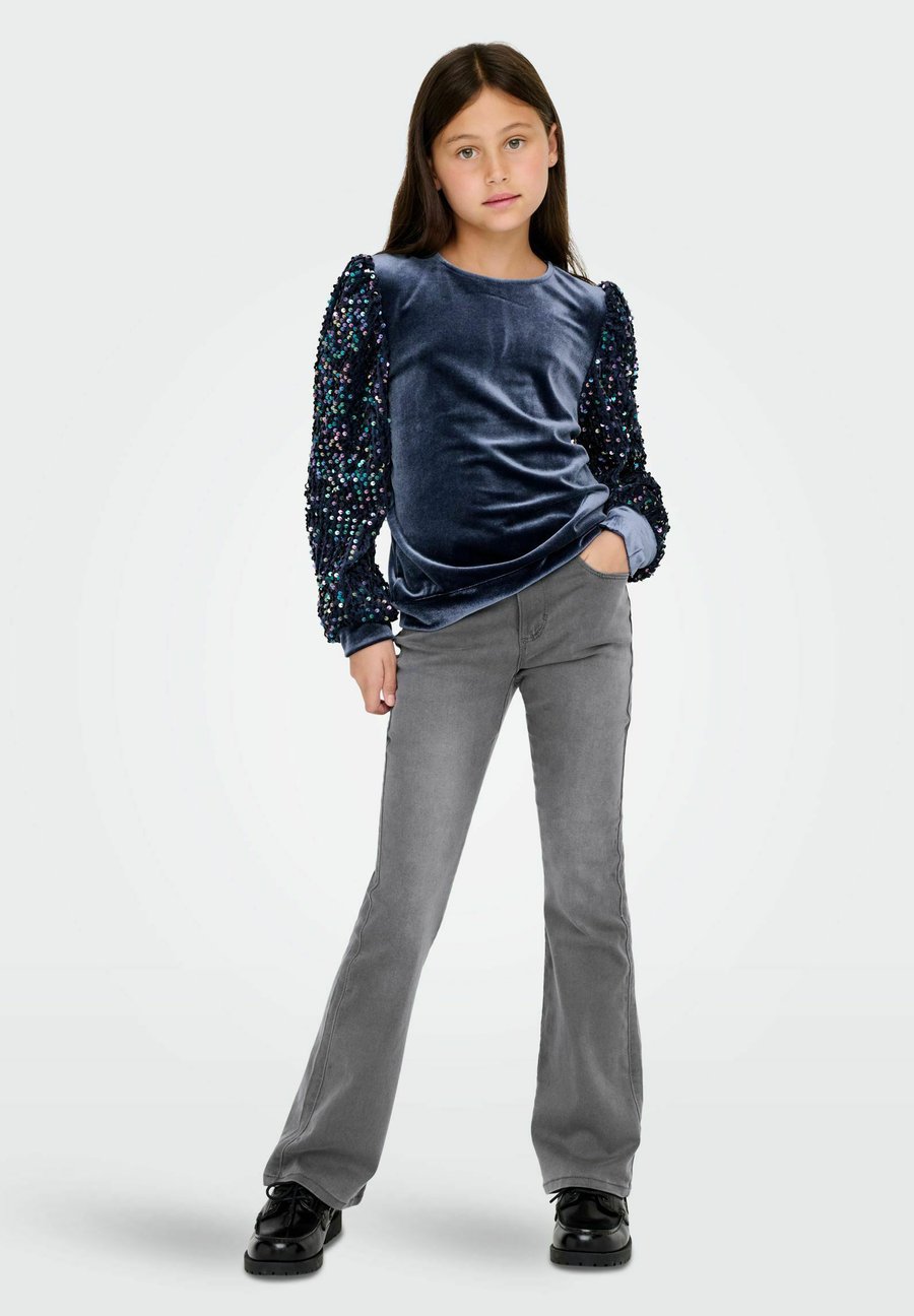 Толстовка ONLY GIRLS KOGCONFIDENCE, Naval Academy/Dark Blue
Толстовка ONLY GIRLS KOGCONFIDENCE, Naval Academy/Dark Blue