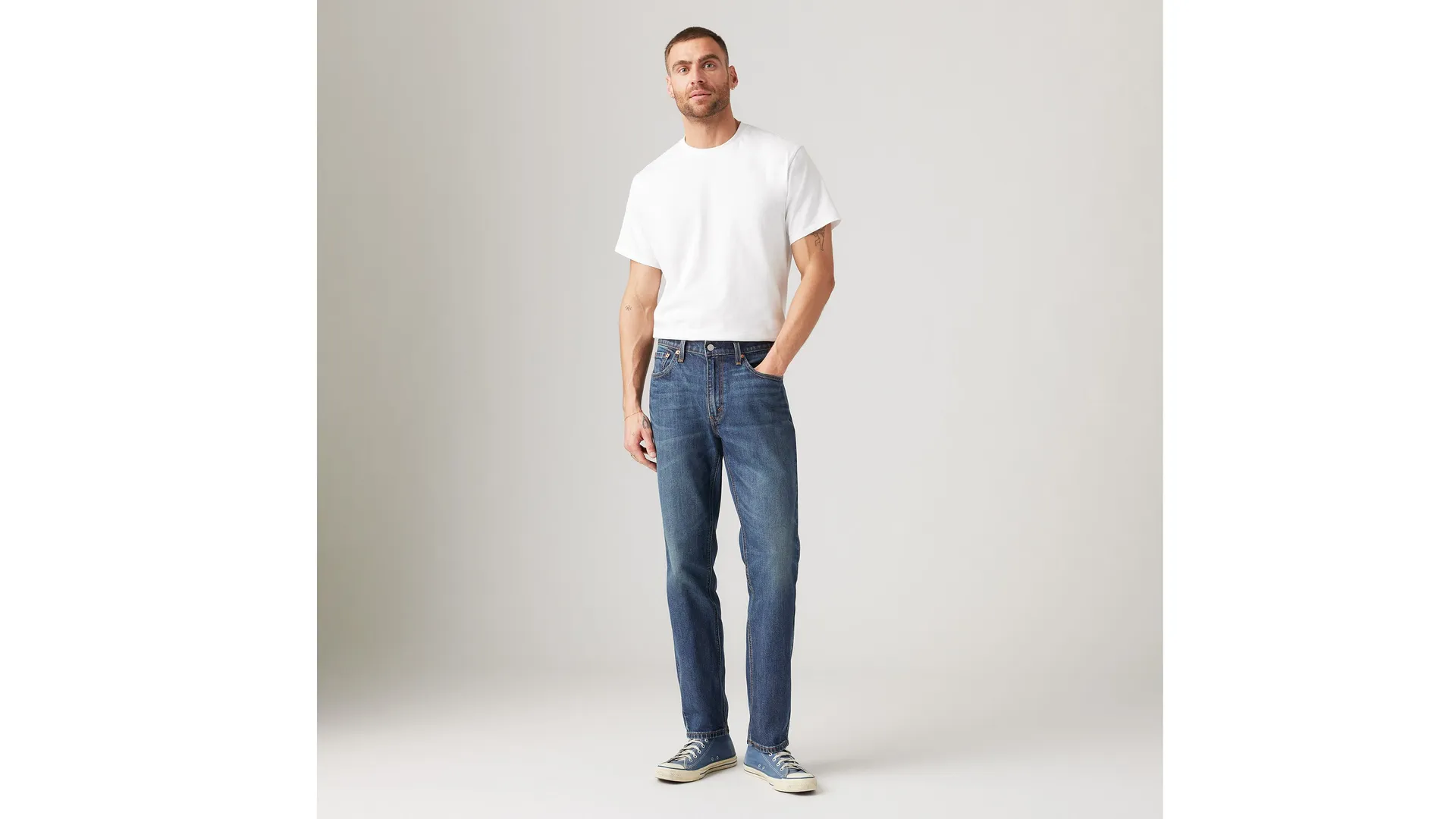 Спортивные мужские джинсы зауженного кроя 541 Levi's, цвет Future Self - Dark Wash - Stretch
Спортивные мужские джинсы зауженного кроя 541 Levi's, цвет Future Self - Dark Wash - Stretch
