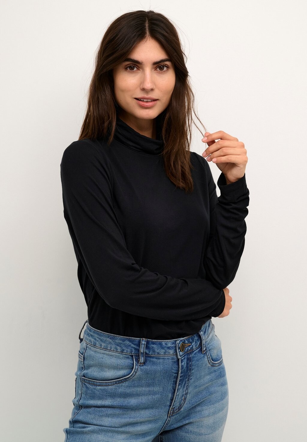 Свитшот Culture CUPOPPY ROLLNECK, черный
Свитшот Culture CUPOPPY ROLLNECK, черный