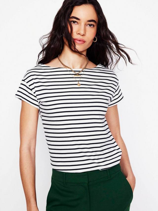 Футболка с лодочкой Stripe Super Soft Boden, Ivorynavy
Футболка с лодочкой Stripe Super Soft Boden, Ivorynavy